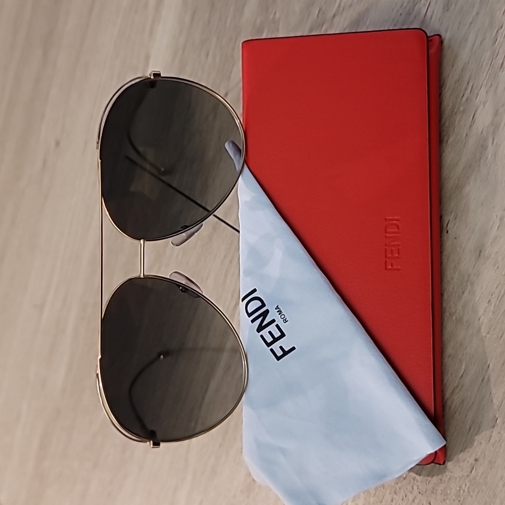 NEW with Case Fendi gold aviators